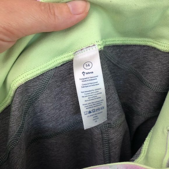 Ivivva by Lululemon girl’s crop leggings - Picture 13 of 14